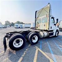 2017 Freightliner CASCADIA 125