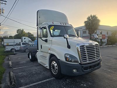 2017 Freightliner CASCADIA 125