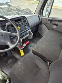 2014 Freightliner M2 106