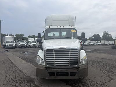 2019 Freightliner CASCADIA 125