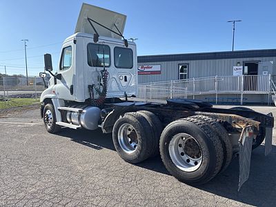 2020 Freightliner CASCADIA 125