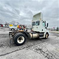 2018 Freightliner CASCADIA 113