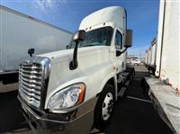 2017 Freightliner CASCADIA 125