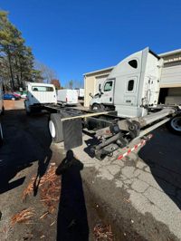 2021 Freightliner M2 106