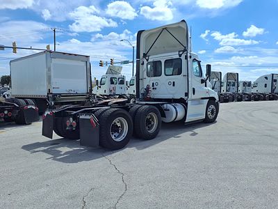 2019 Freightliner CASCADIA 125