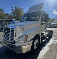 2018 Freightliner CASCADIA 125