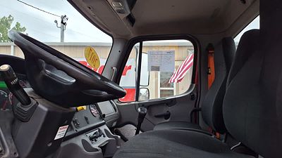 2017 Freightliner M2 106