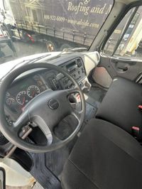 2018 Freightliner M2 106