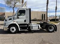 2017 Freightliner CASCADIA 113