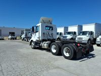 2019 Volvo VNL64T-300