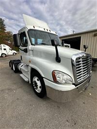 2020 Freightliner CASCADIA 125