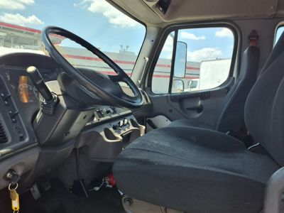 2019 Freightliner M2 106