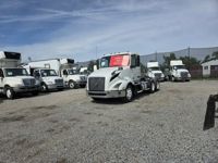 2019 Volvo VNL64T-300