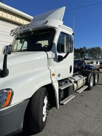 2020 Freightliner CASCADIA 125