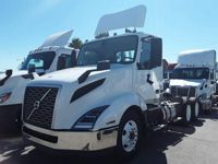 2019 Volvo VNL64T-300