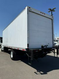 2017 Freightliner M2 106