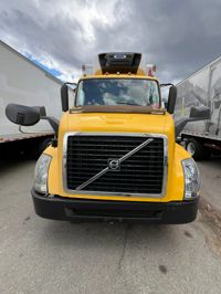 2016 Volvo VNL64T