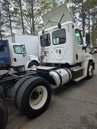 2018 Freightliner CASCADIA 125