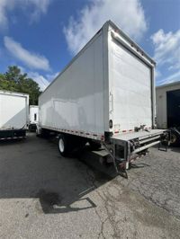 2018 Freightliner M2 106