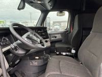 2019 Freightliner NEW CASCADIA PX12664