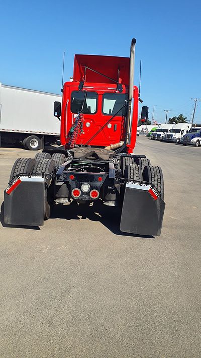2018 Freightliner CASCADIA 125