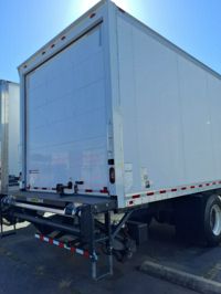 2018 Freightliner M2 106