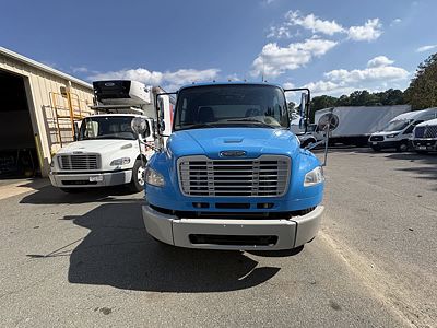 2017 Freightliner M2 106