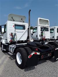 2016 Volvo VNL42T