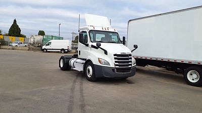 2020 Freightliner NEW CASCADIA 116