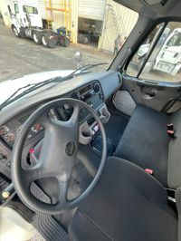 2020 Freightliner M2 106