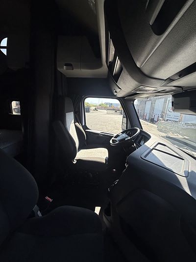2023 Freightliner NEW CASCADIA PX12664