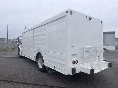 2019 Freightliner M2 106