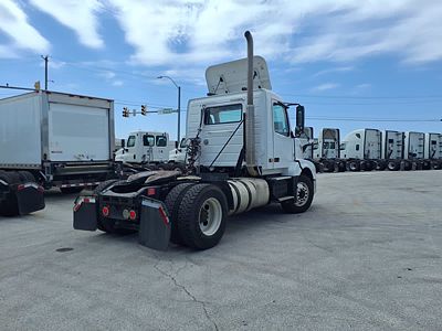 2016 Volvo VNL42T