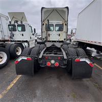 2017 Freightliner CASCADIA 125