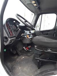 2016 Freightliner M2 106