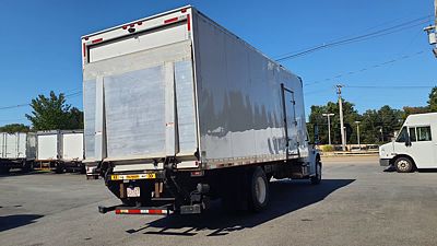 2019 Freightliner M2 106