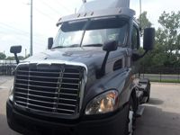 2019 Freightliner CASCADIA 113