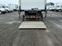 2018 Freightliner M2 106