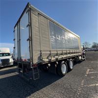 2014 Freightliner M2 112