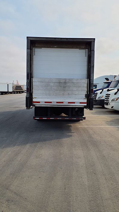 2019 Freightliner M2 106