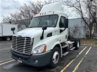 2015 Freightliner CASCADIA 113