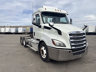 2019 Freightliner NEW CASCADIA 116