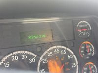 2016 Freightliner M2 106