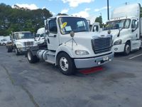 2020 Freightliner FLT8664T