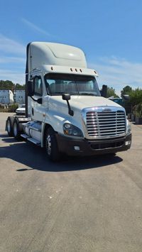 2019 Freightliner CASCADIA 125