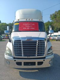 2017 Freightliner CASCADIA 113