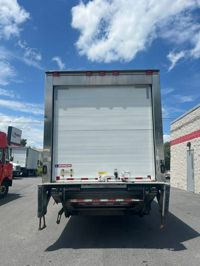 2018 Freightliner M2 106