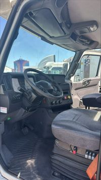 2019 International RH613