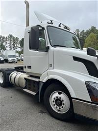 2016 Volvo VNL42T