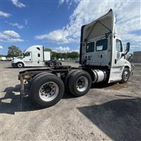 2018 Freightliner CASCADIA 113